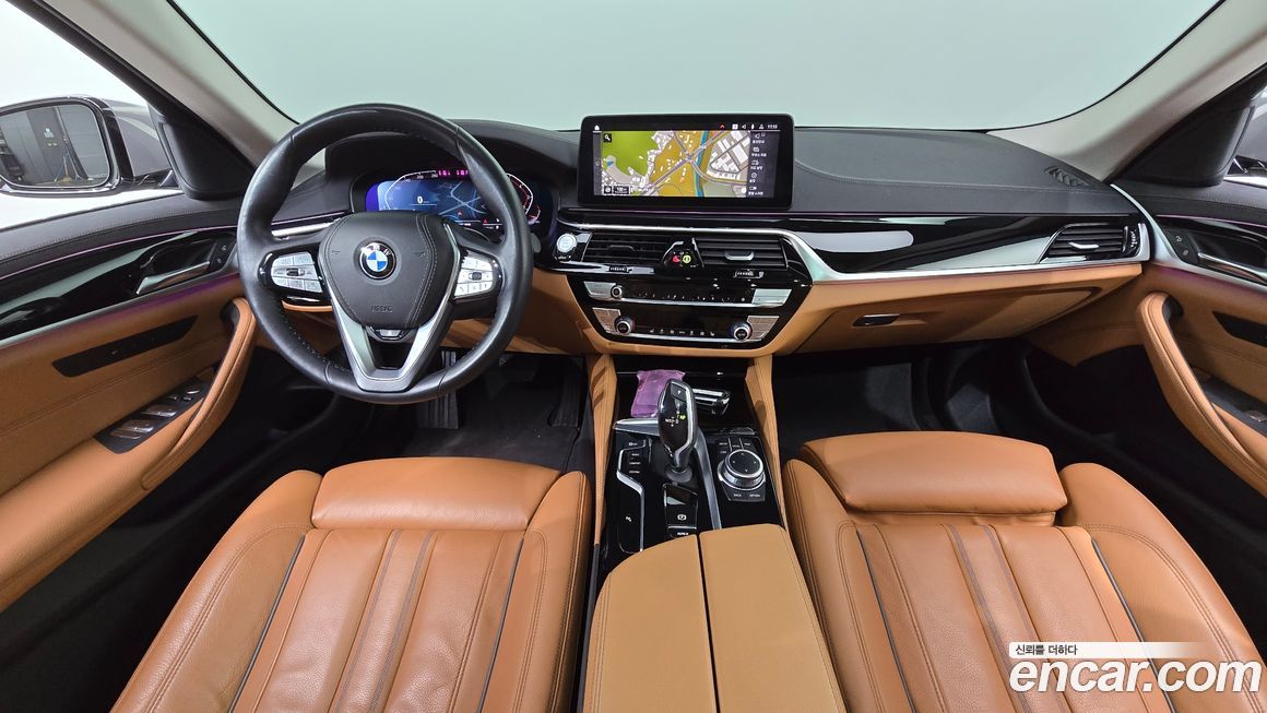 BMW 5-Series 2022
