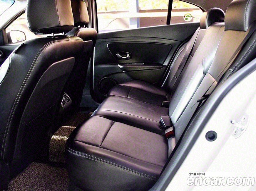 Renault-KoreaSamsung SM3 2011