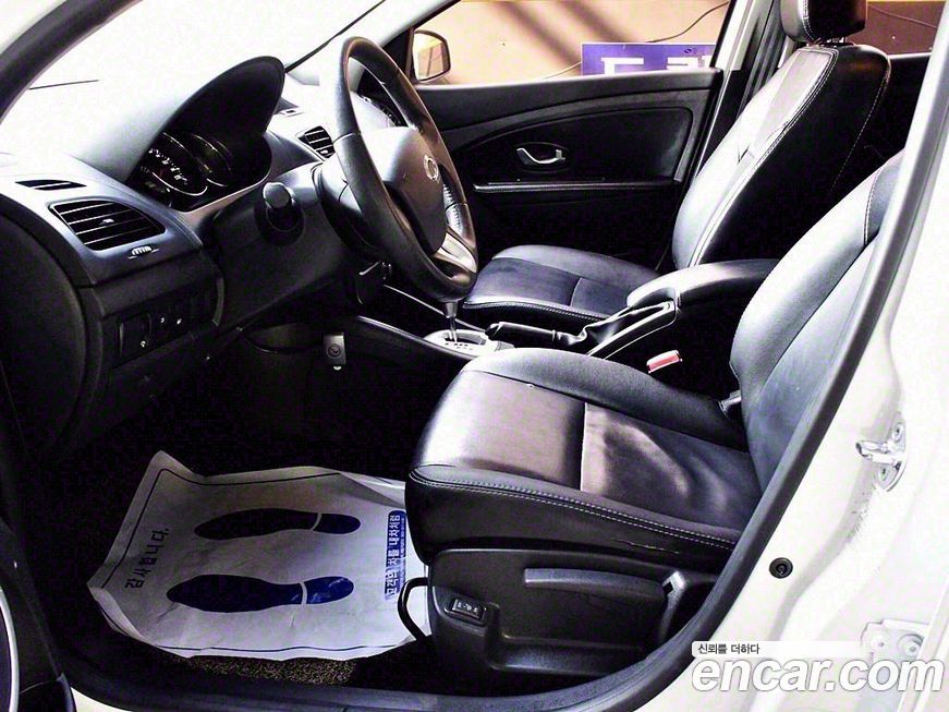 Renault-KoreaSamsung SM3 2011