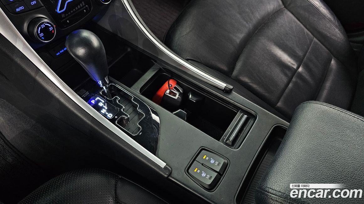 Hyundai Sonata 2010