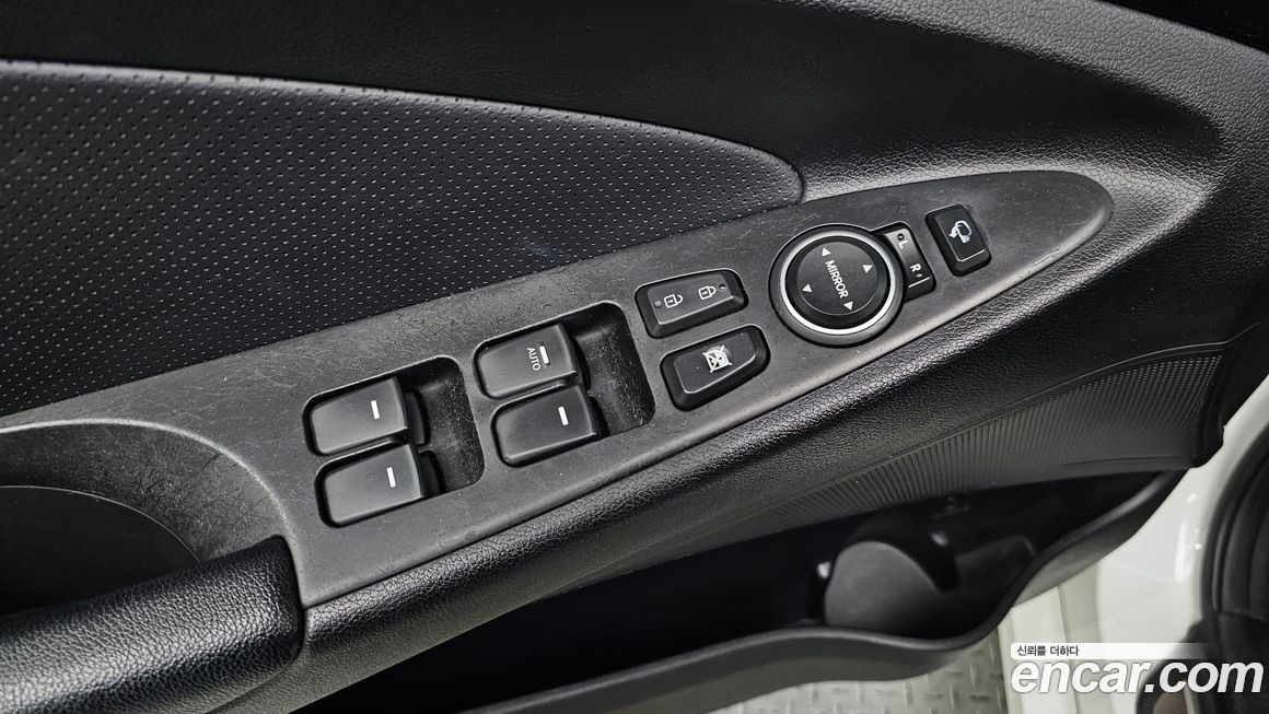 Hyundai Sonata 2010