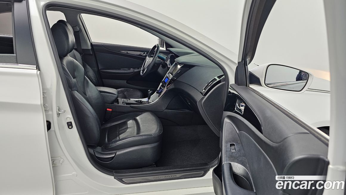 Hyundai Sonata 2010