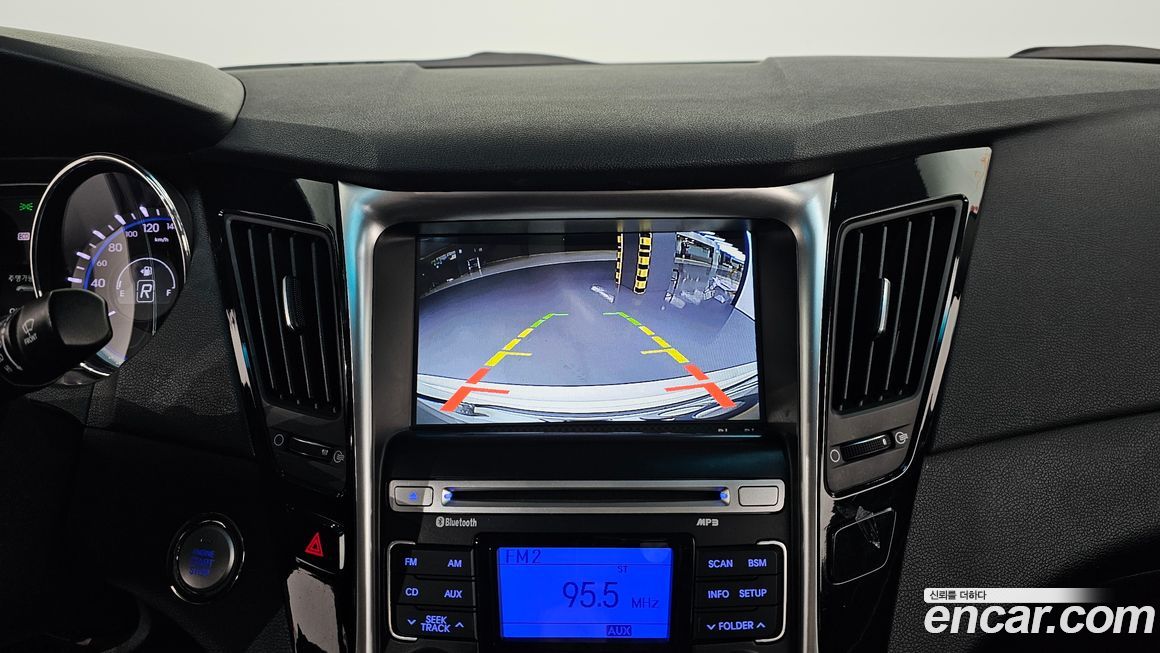 Hyundai Sonata 2010