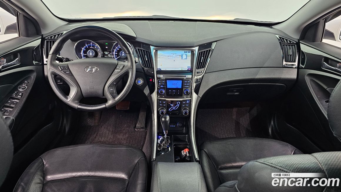 Hyundai Sonata 2010
