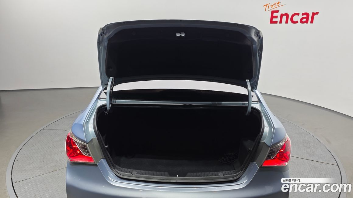 Hyundai Sonata 2011