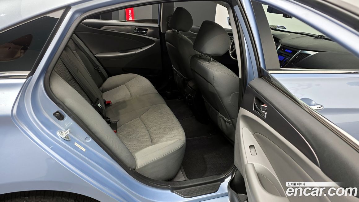 Hyundai Sonata 2011