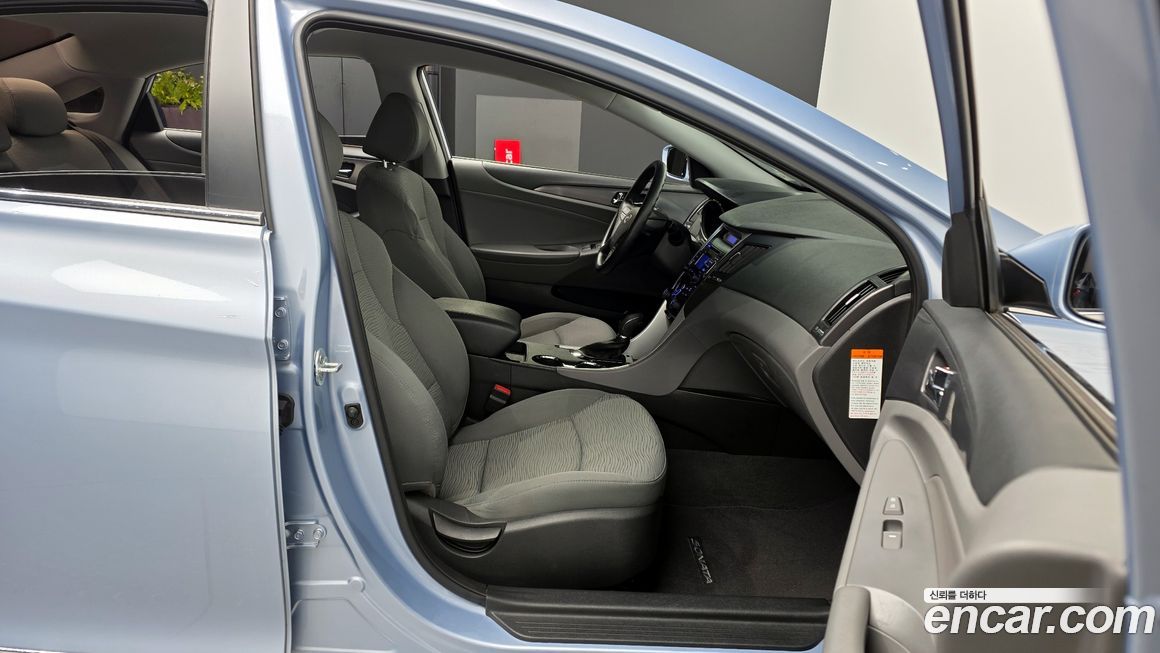 Hyundai Sonata 2011
