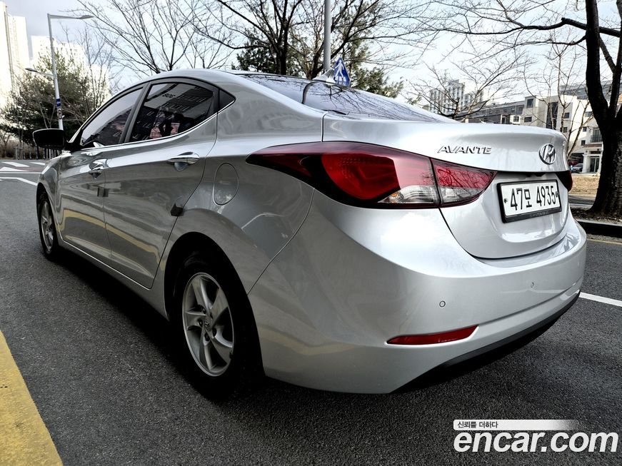 Hyundai AVANTE 2015