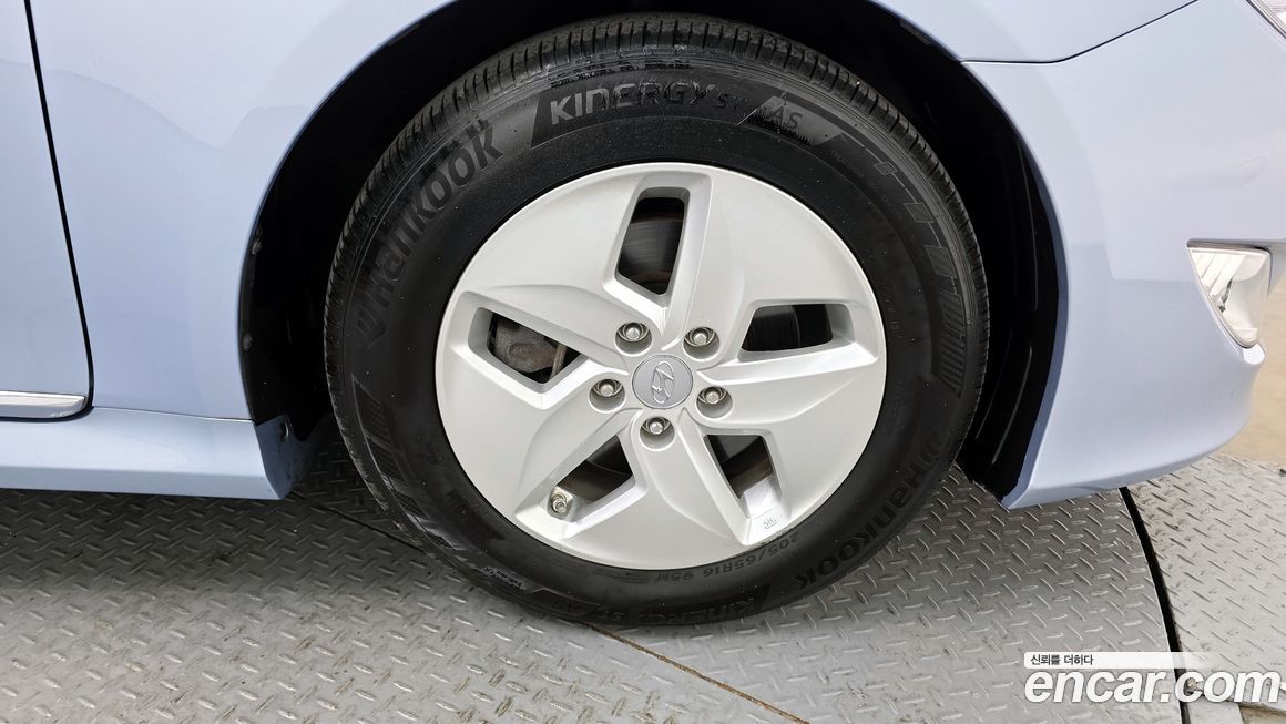 Hyundai Sonata 2011