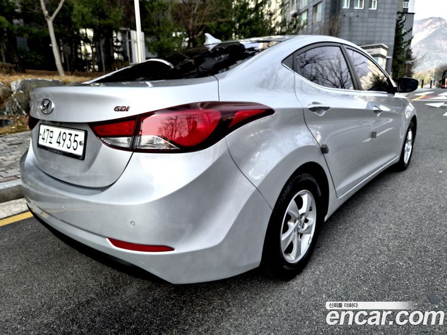 Hyundai AVANTE 2015
