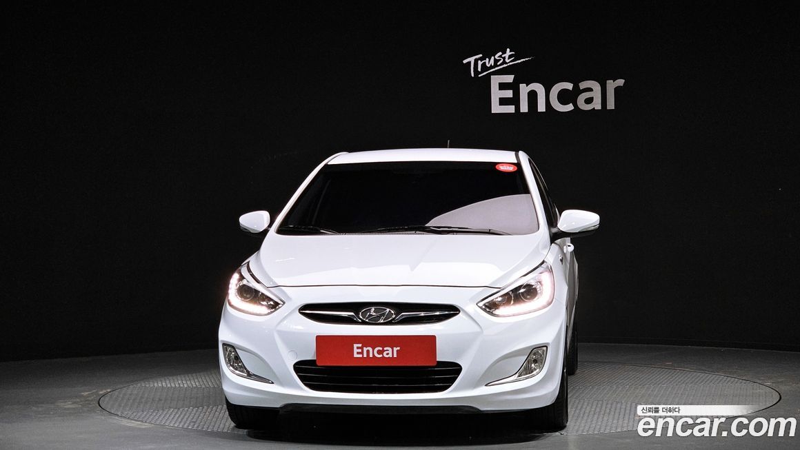 Hyundai Accent 2015