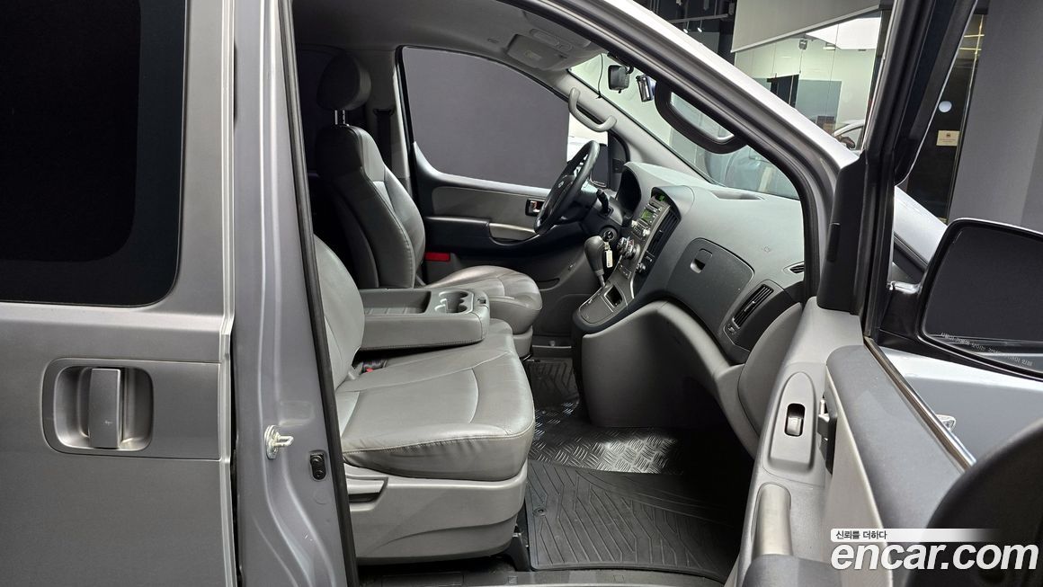Hyundai Starex 2013