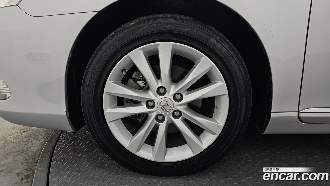Lexus ES 2011