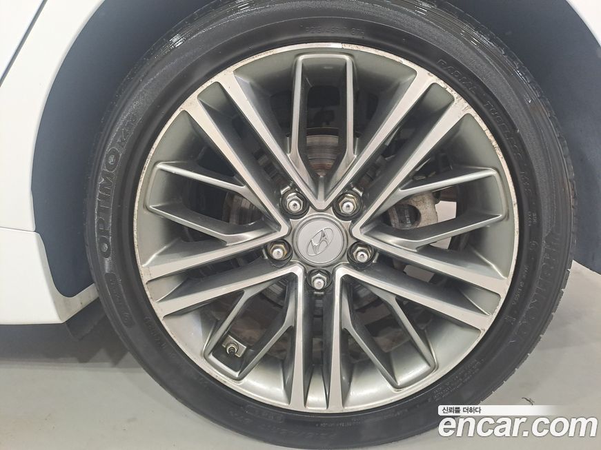 Hyundai Ioniq 2016
