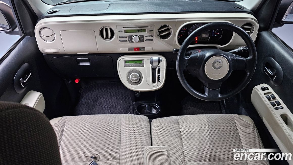 Daihatsu Mira 2011