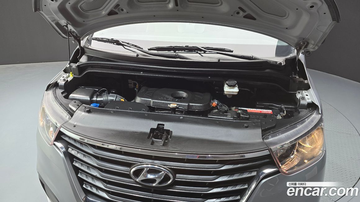 Hyundai Starex 2019