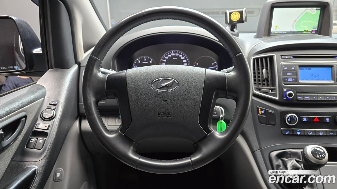 Hyundai Starex 2019