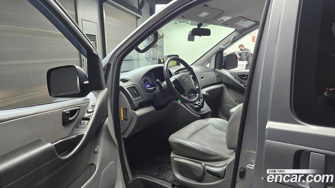 Hyundai Starex 2019