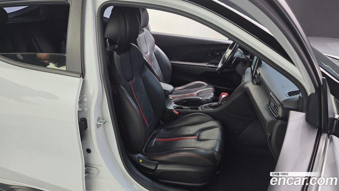 Hyundai Veloster 2019