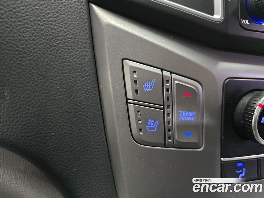 Hyundai Starex 2019