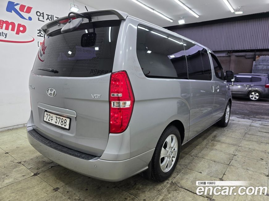 Hyundai Starex 2019