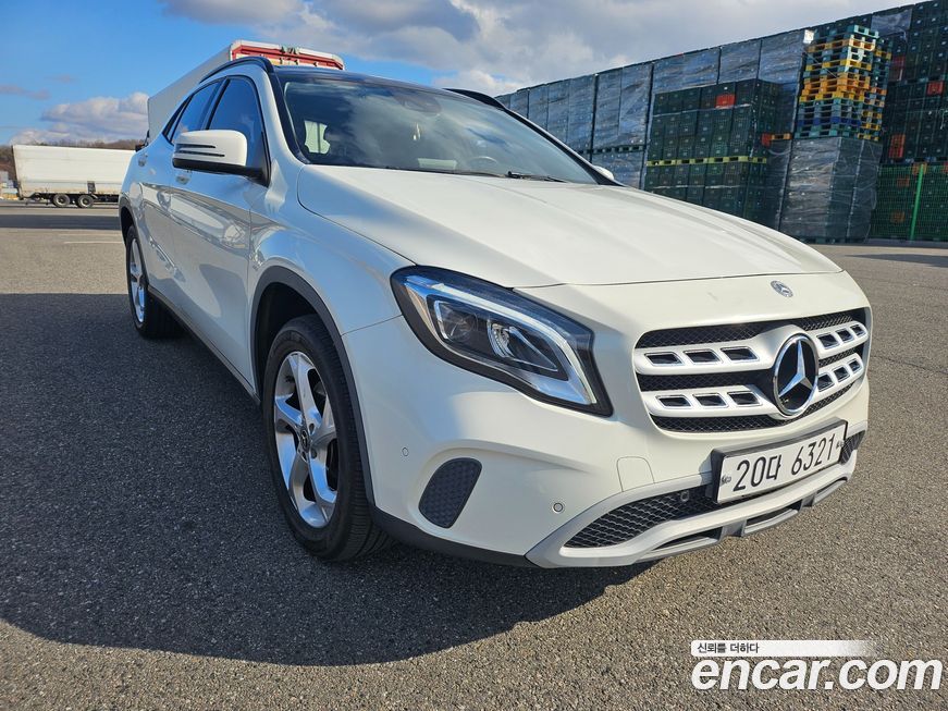 Mercedes-Benz GLA-Class 2018