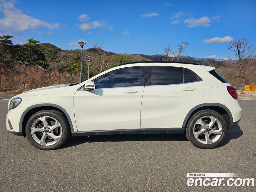 Mercedes-Benz GLA-Class 2018