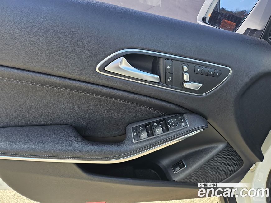 Mercedes-Benz GLA-Class 2018