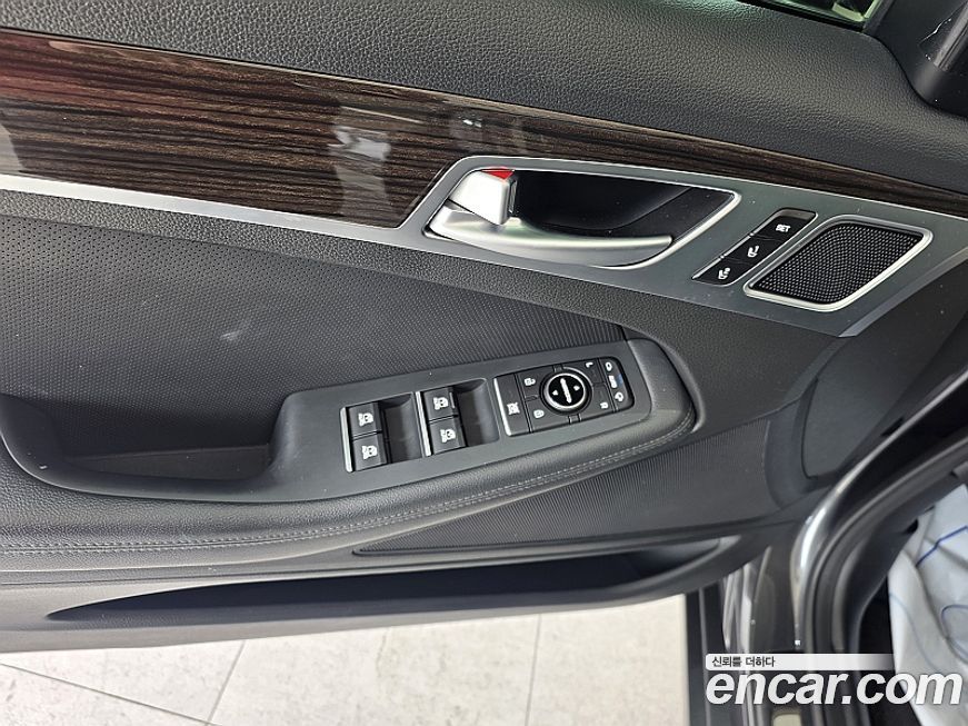 Genesis G80 2017