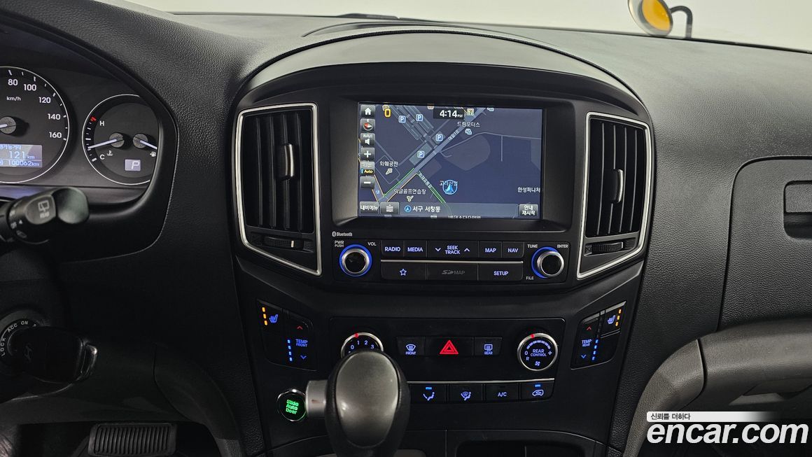 Hyundai Starex 2019