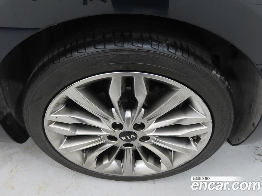 Kia K7 2020