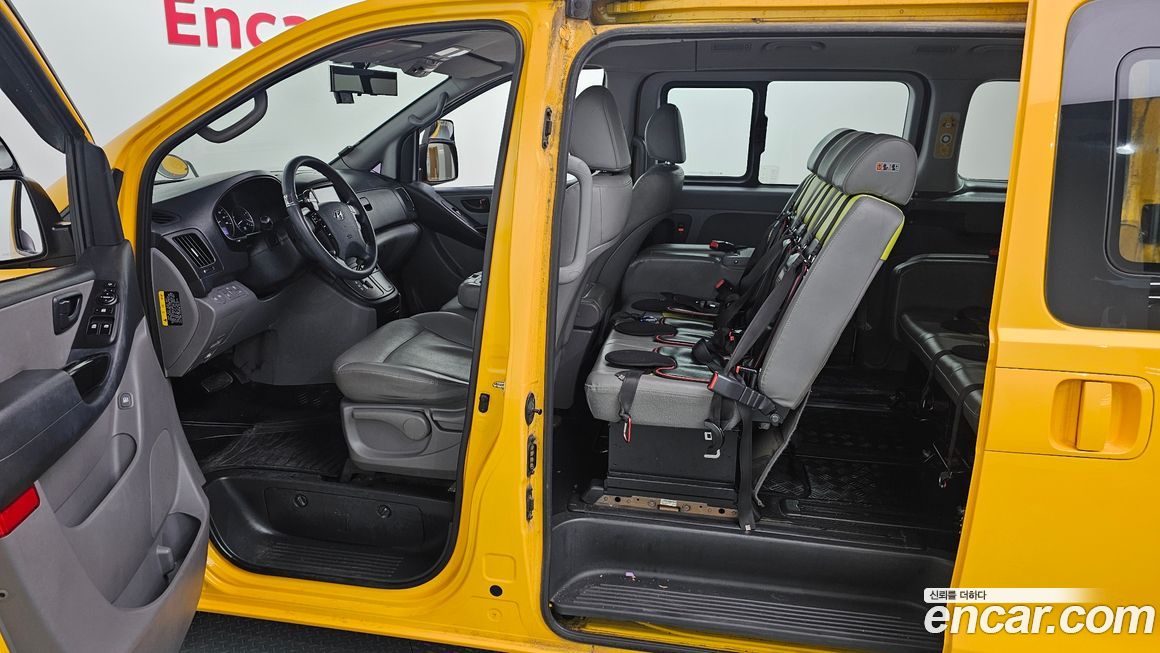 Hyundai Starex 2019