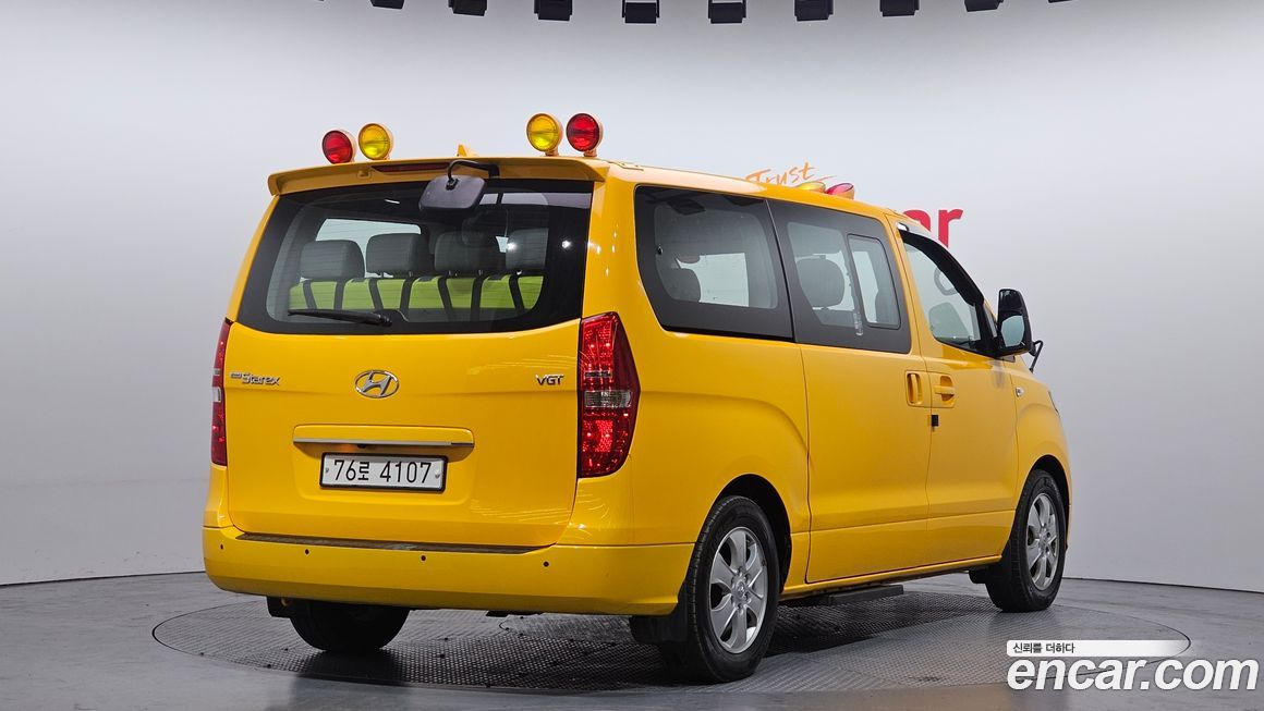 Hyundai Starex 2019