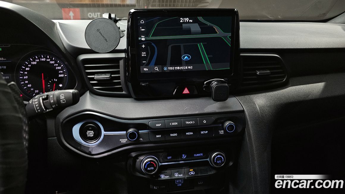 Hyundai Veloster 2021