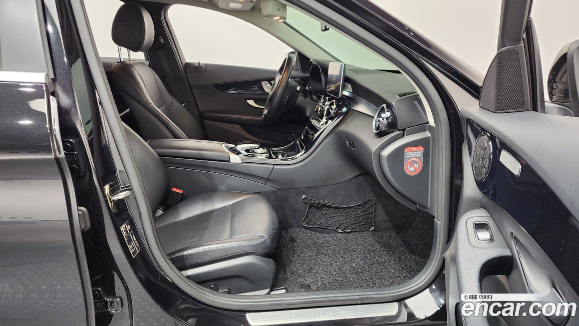Mercedes-Benz C-Class 2017