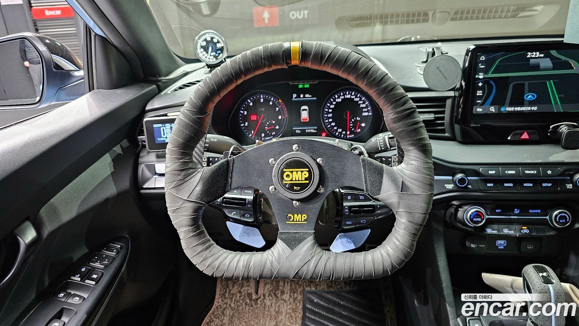 Hyundai Veloster 2021