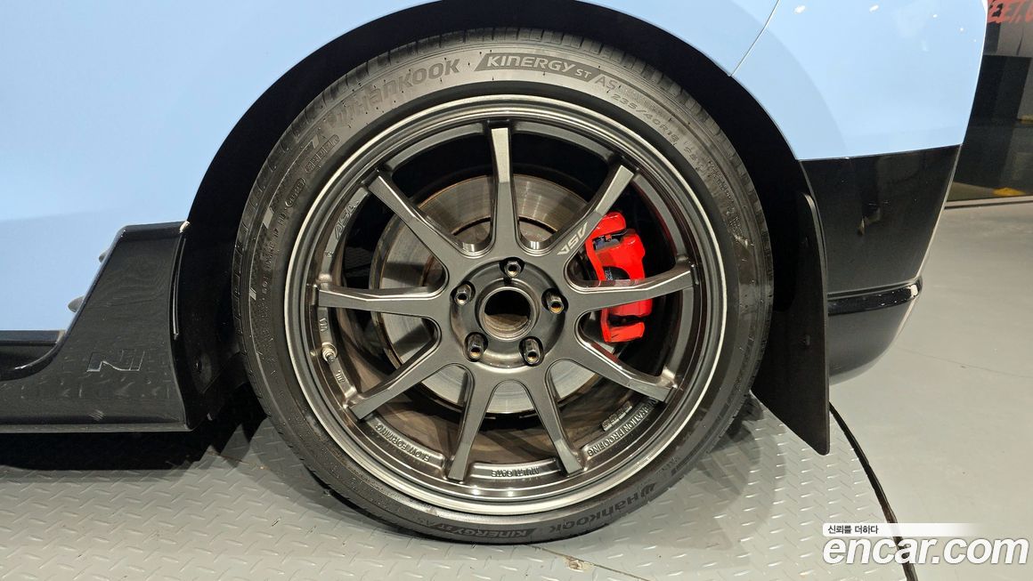 Hyundai Veloster 2021