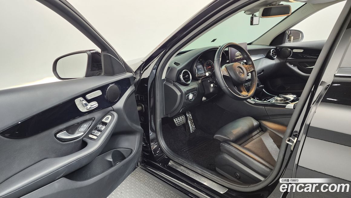 Mercedes-Benz C-Class 2017