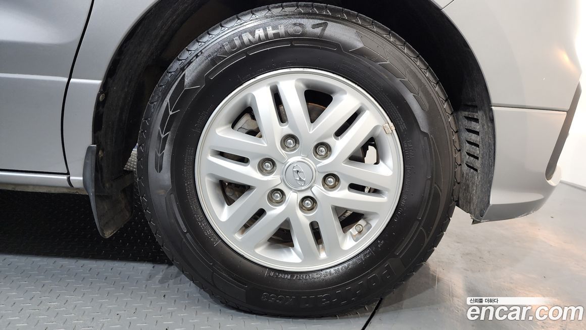 Hyundai Starex 2019