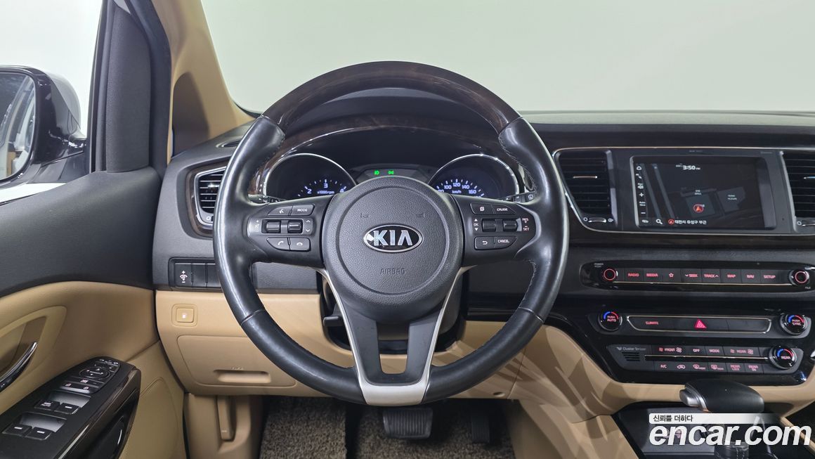 Kia Canival 2019