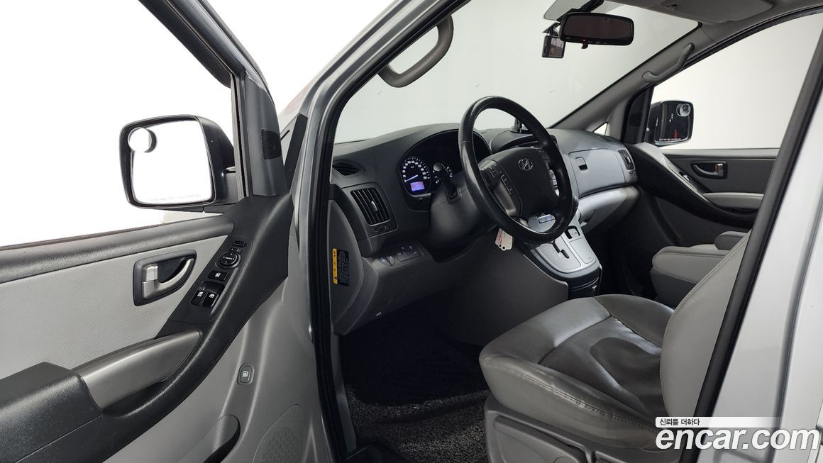 Hyundai Starex 2019