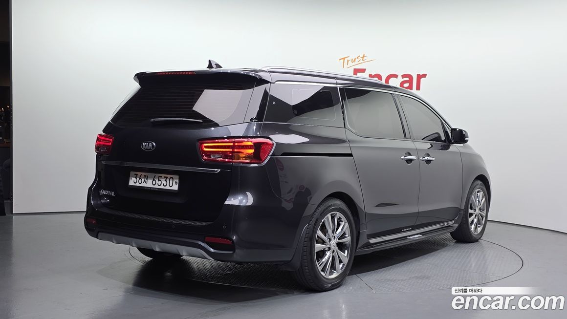 Kia Canival 2019