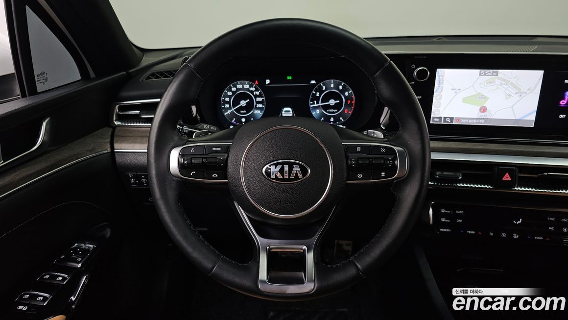 Kia K5 2021