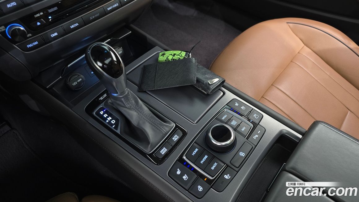 Hyundai Genesis 2016