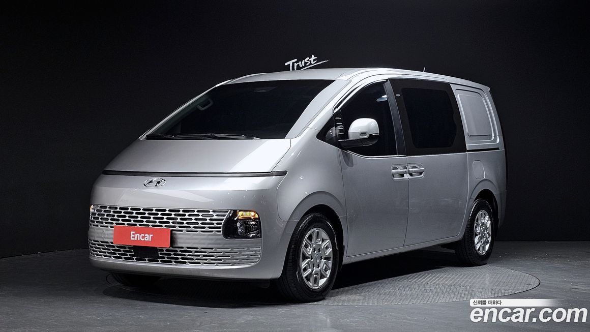 Hyundai Staria 2024