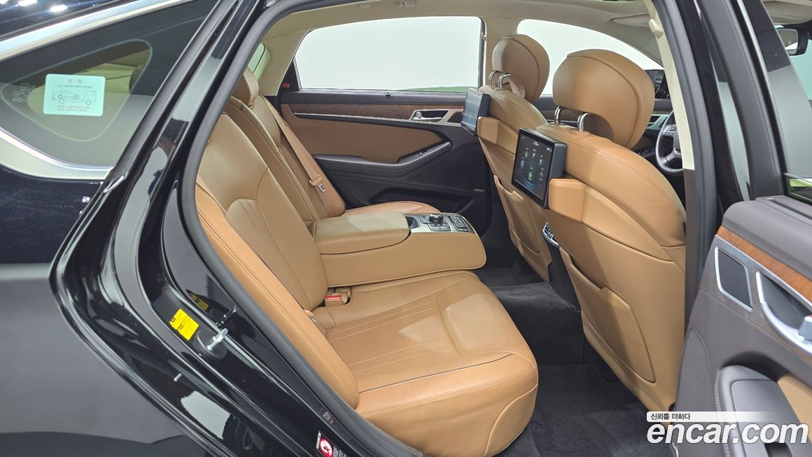 Hyundai Genesis 2016