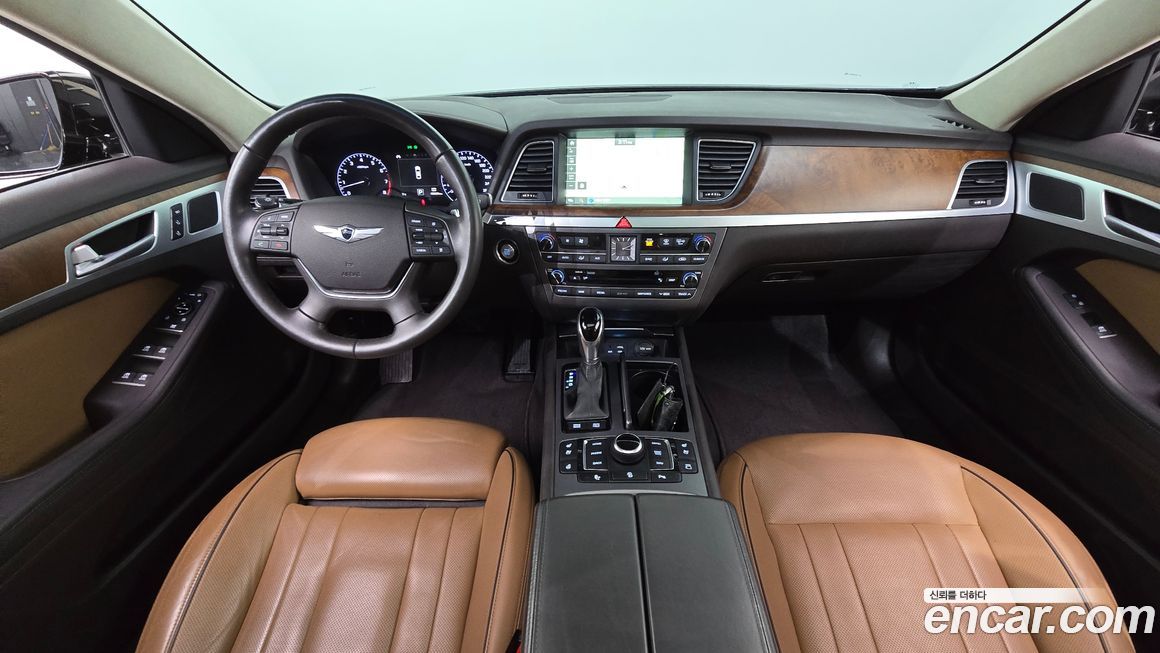Hyundai Genesis 2016
