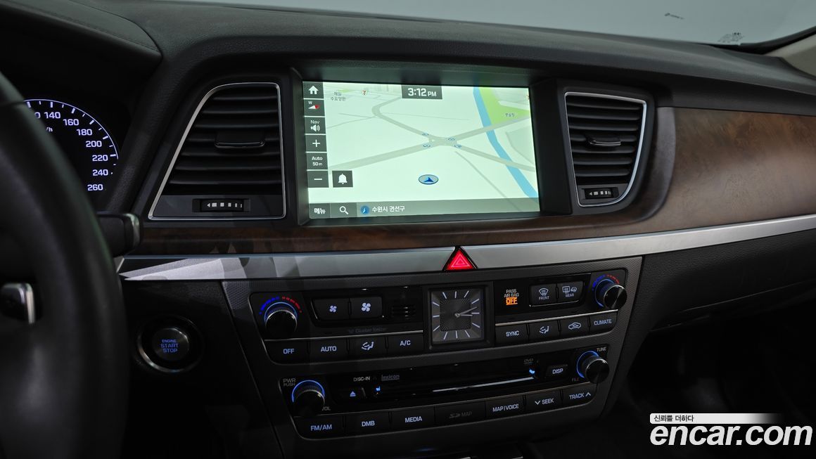 Hyundai Genesis 2016