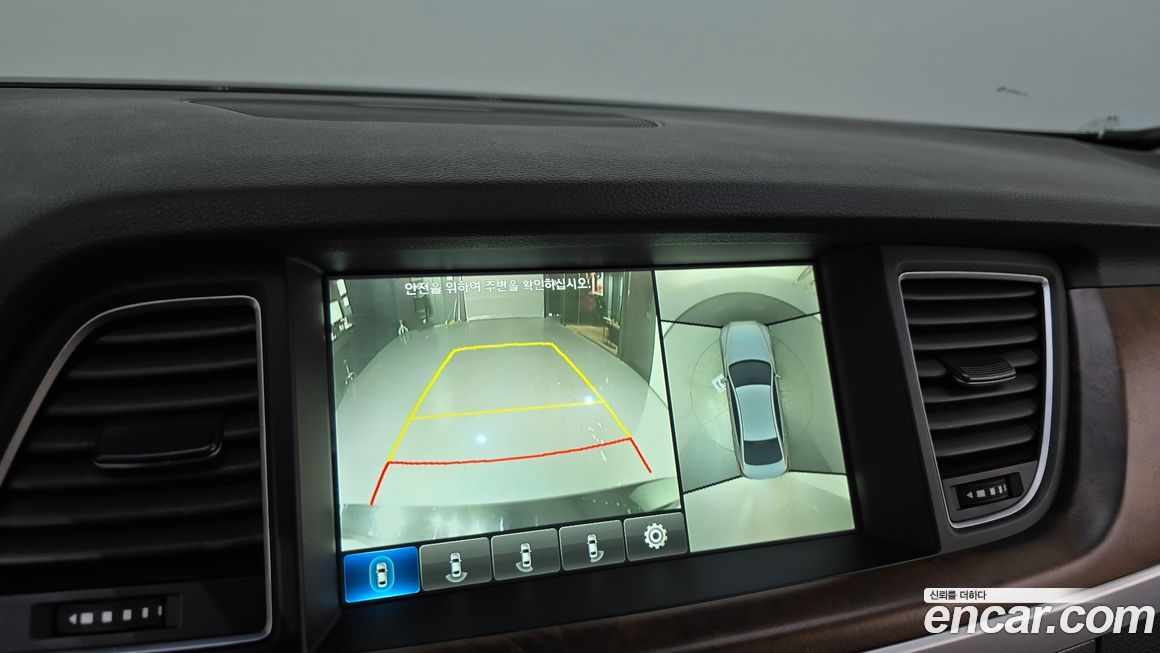 Hyundai Genesis 2016