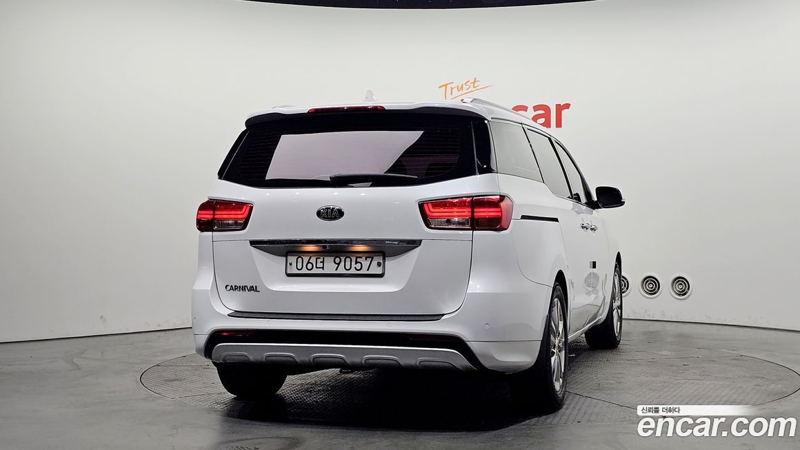 Kia Canival 2018